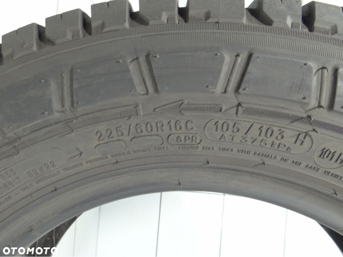 Opony całoroczne 225/60R16C 105/103H Michelin - 4