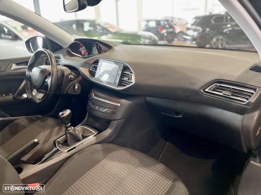 Peugeot 308 SW 1.5 BlueHDi Style - 27