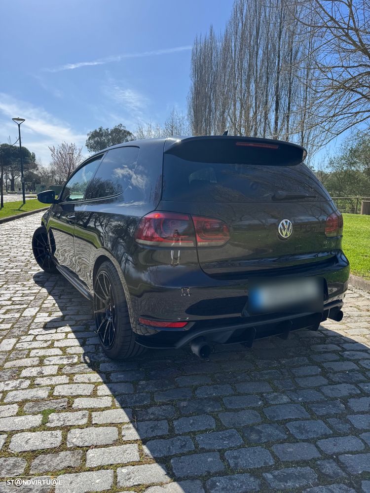 VW Golf 2.0 GTI DSG - 3