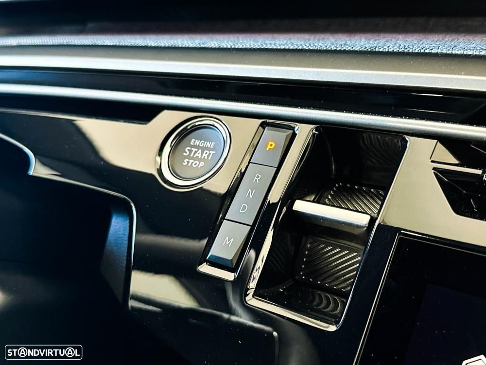 Peugeot 5008 1.2 Hybrid Allure Pack e-DCS6 - 31