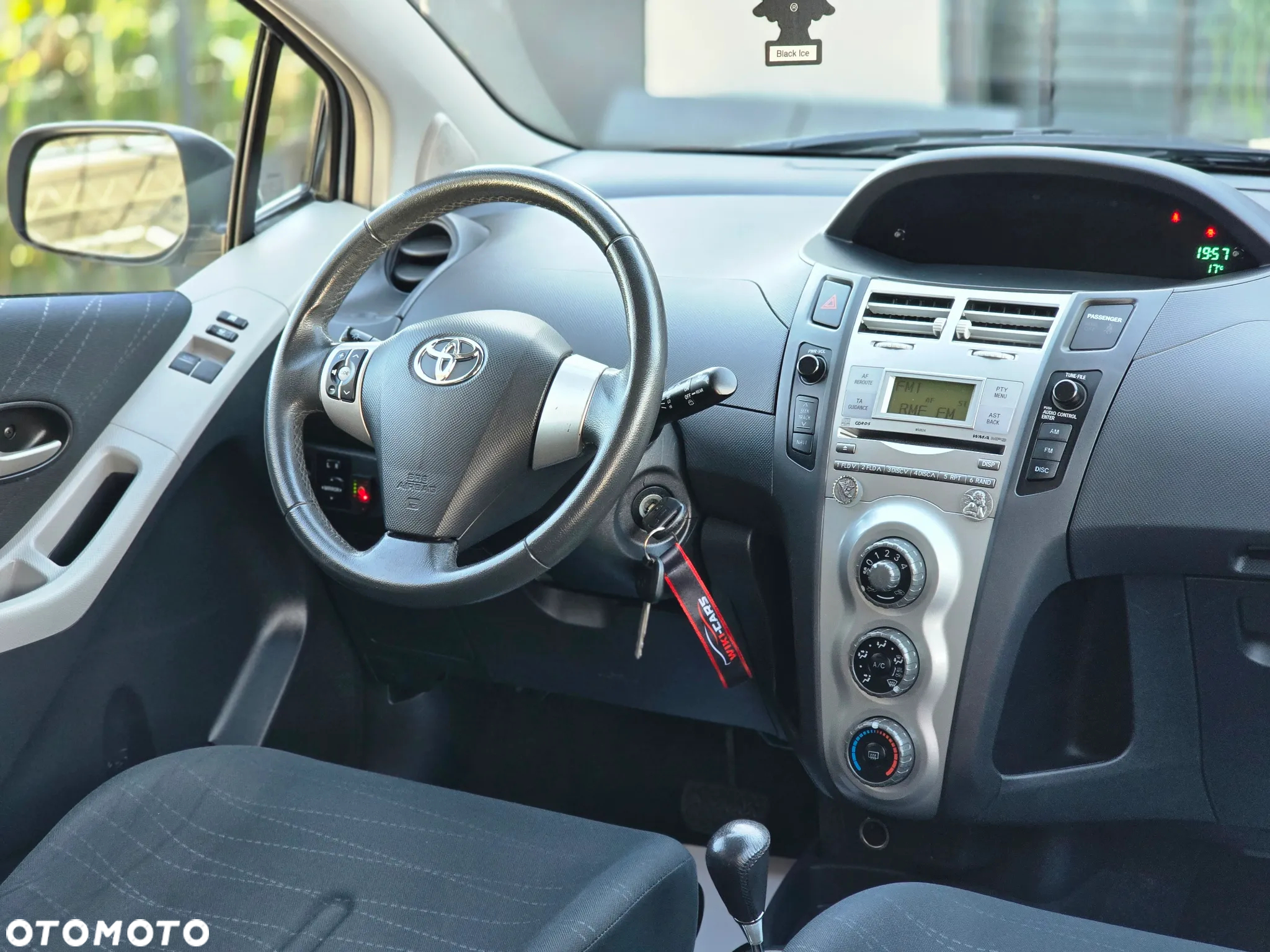 Toyota Yaris 1.3 VVT-i Multi Mode Team - 24