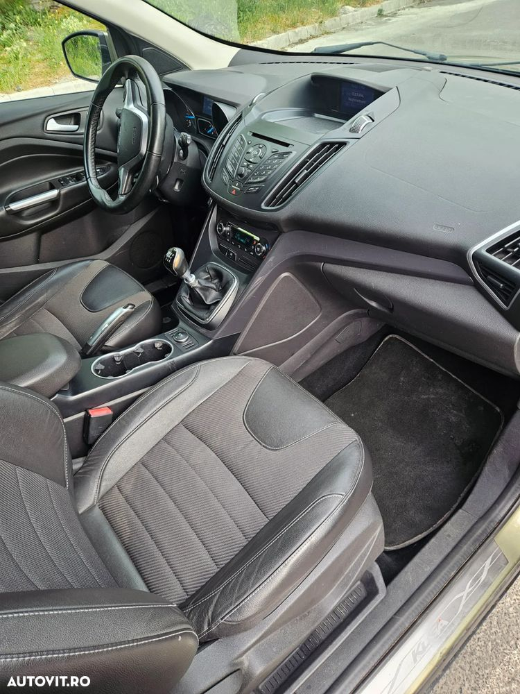Ford Kuga 2.0 TDCi Titanium - 8