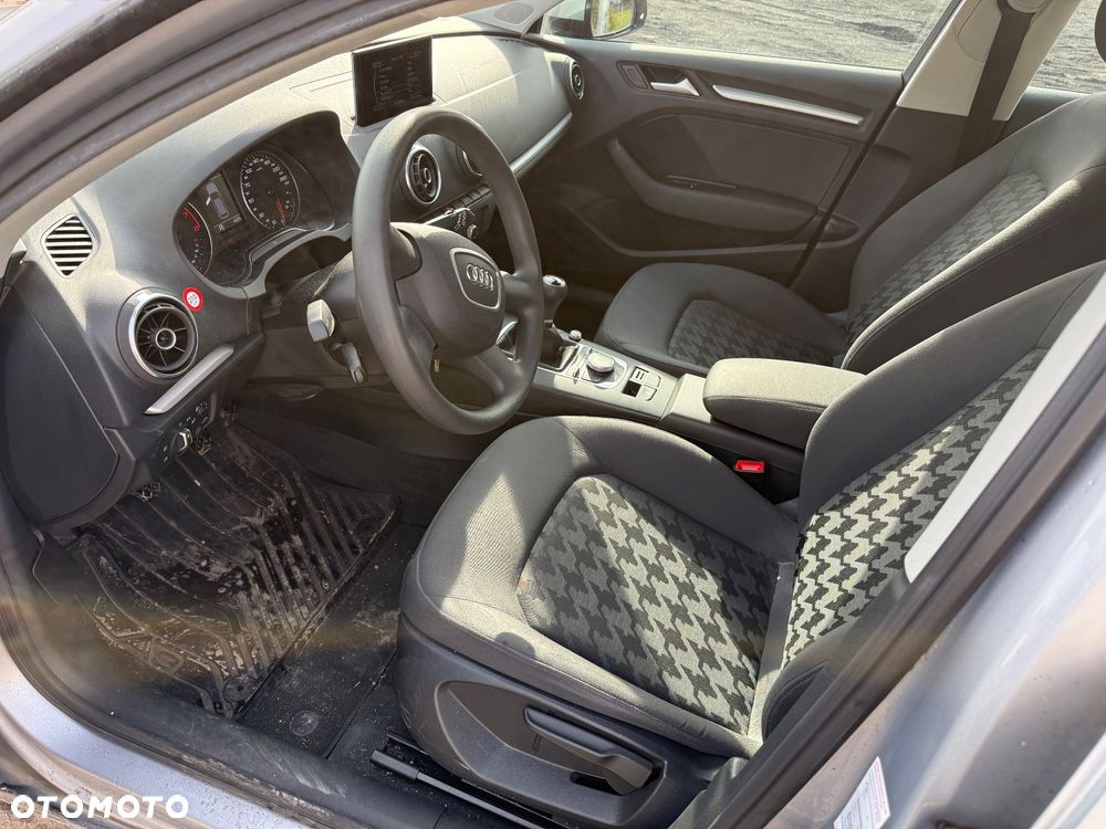 Audi A3 Sportback - 16