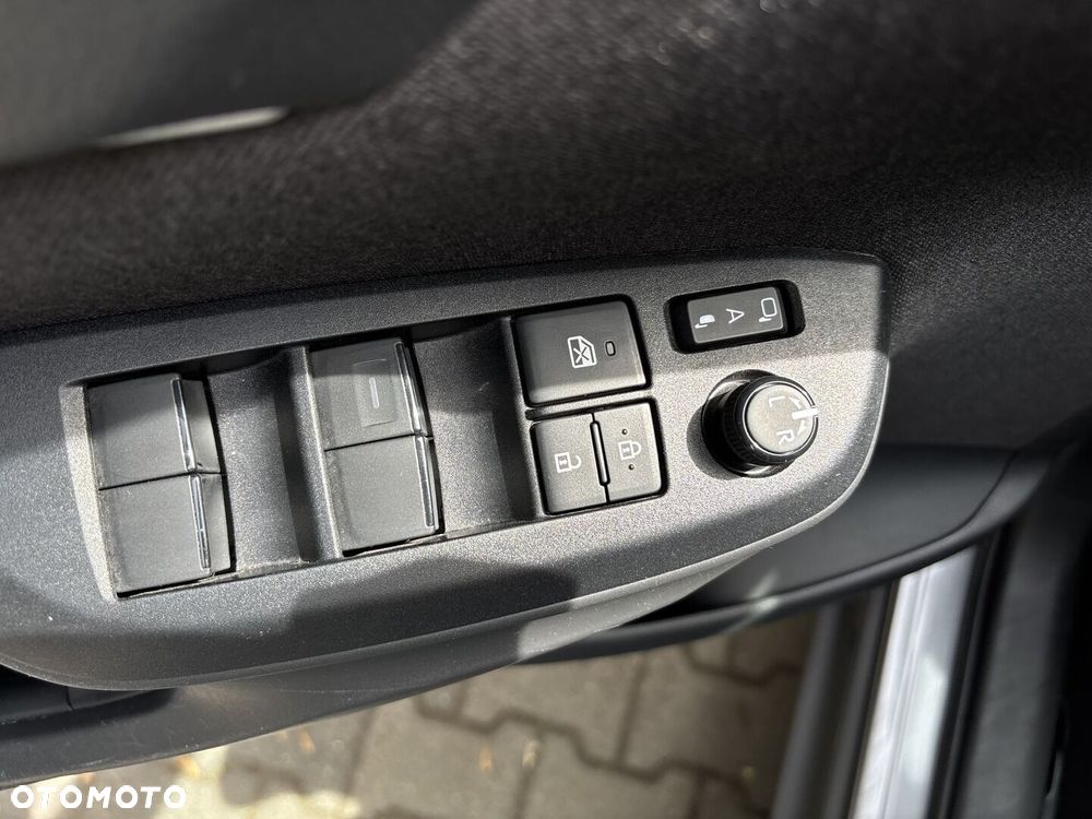 Toyota Yaris Cross - 25