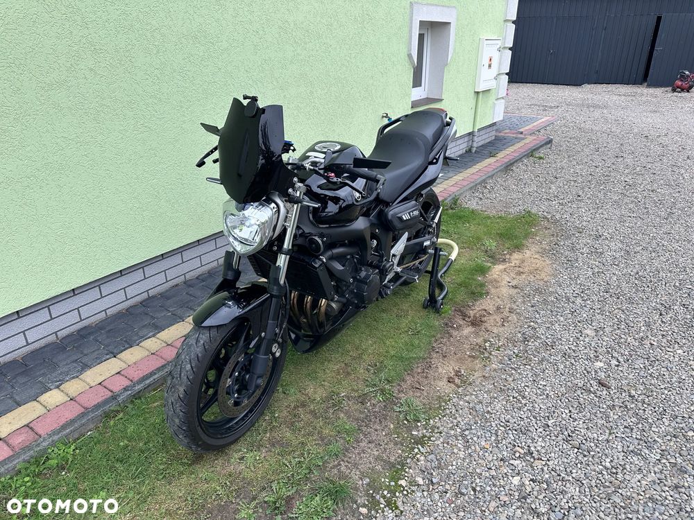 Yamaha FZ6 - 5