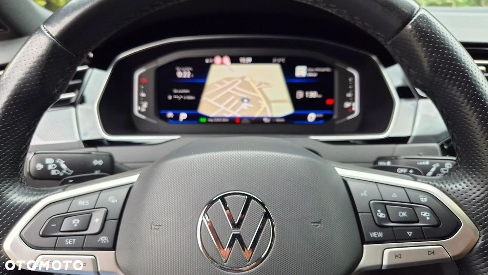 Volkswagen Passat - 29