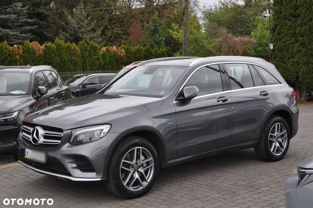 Mercedes-Benz GLC 350 e 4Matic 7G-TRONIC AMG Line - 2