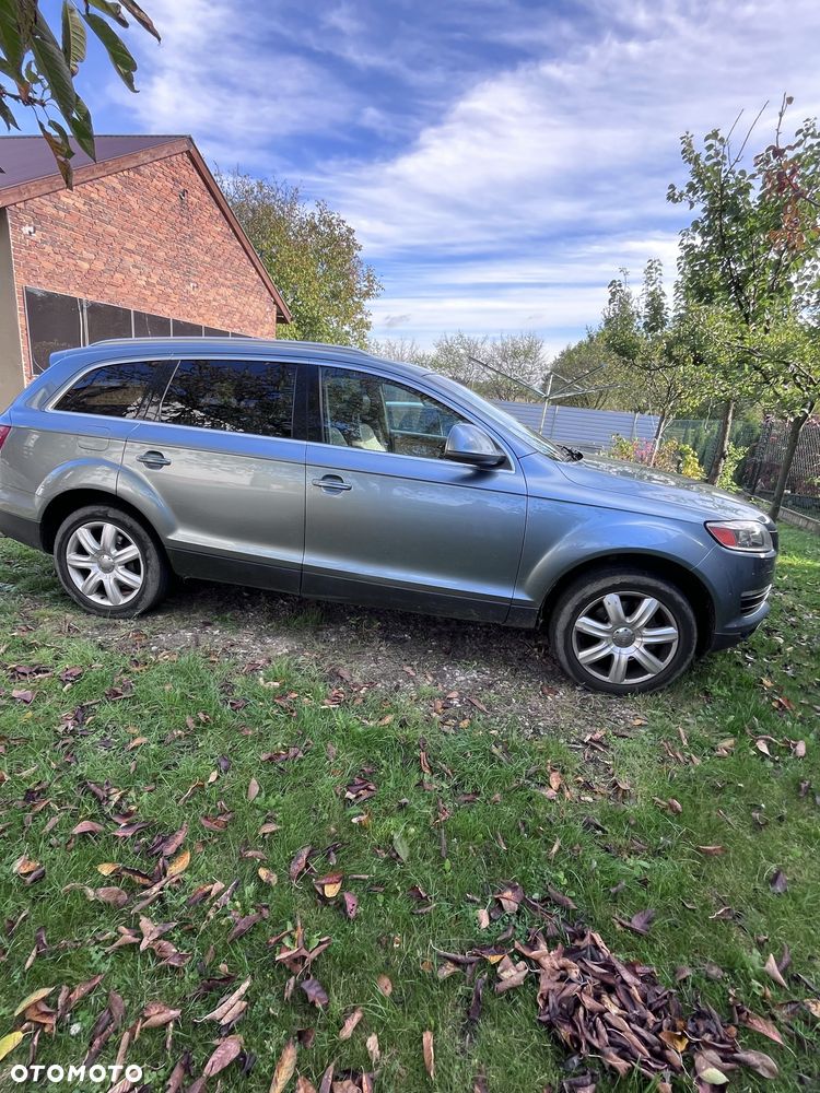 Audi Q7 2007 photo 2