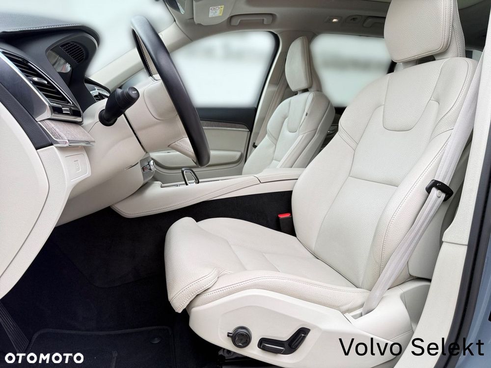 Volvo XC 90 - 12