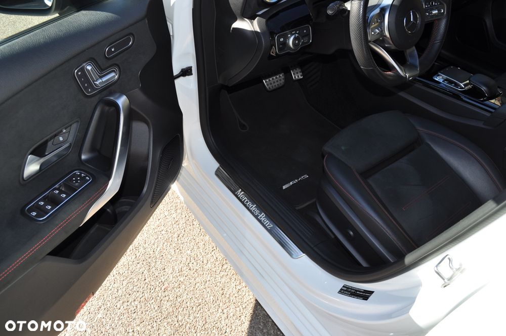 Mercedes-Benz Klasa A 180 AMG Line 7G-DCT - 25