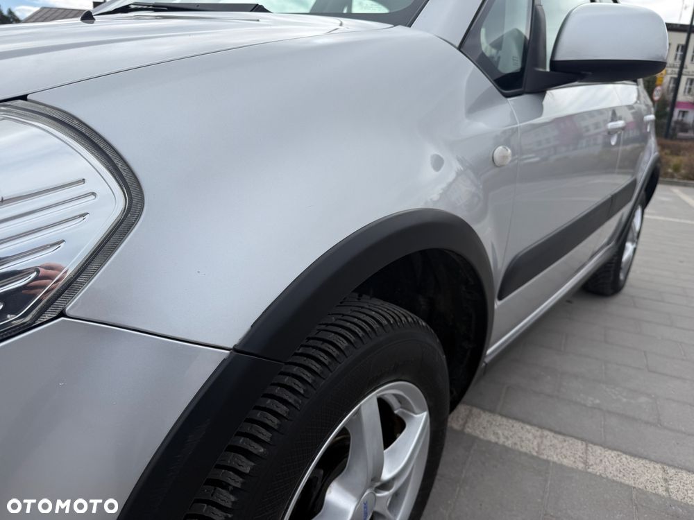 Suzuki SX4 1.6 VVT 4x4 Club - 21