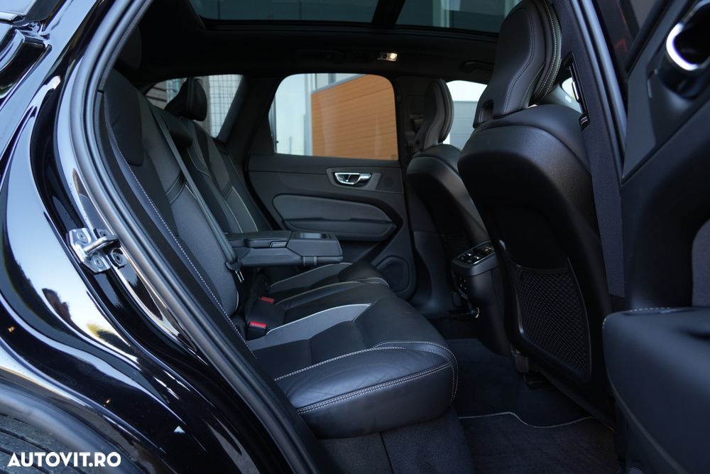 Volvo XC 60 D5 AWD Geartronic RDesign - 15