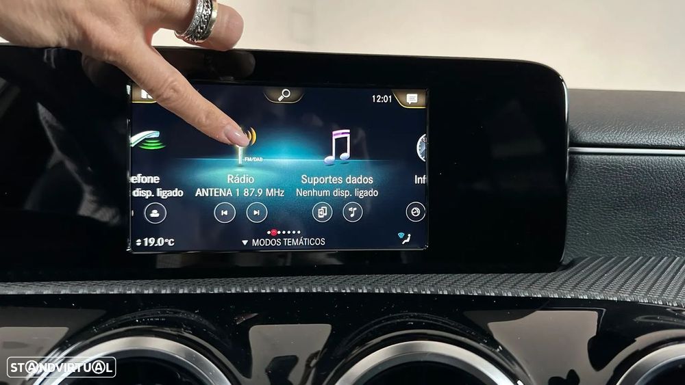 Mercedes-Benz CLA 180 d Progressive - 19