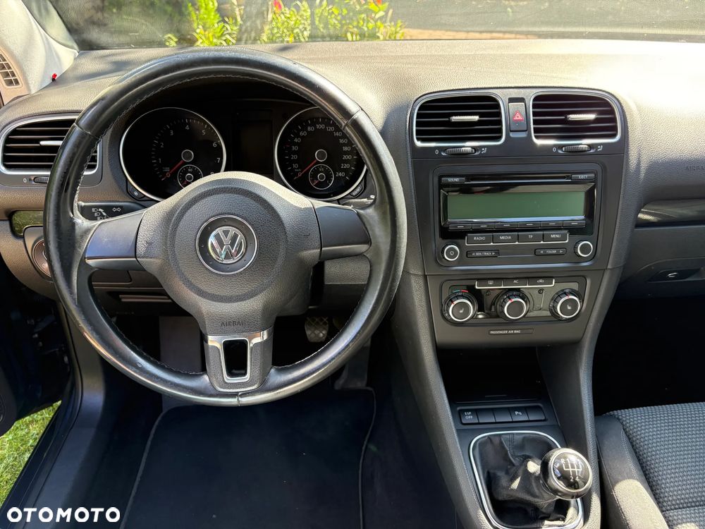 Volkswagen Golf - 9