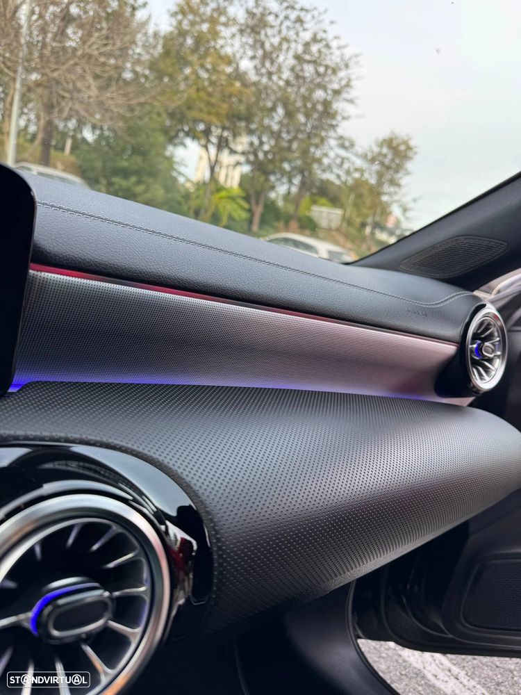 Mercedes-Benz CLA 250 - 36