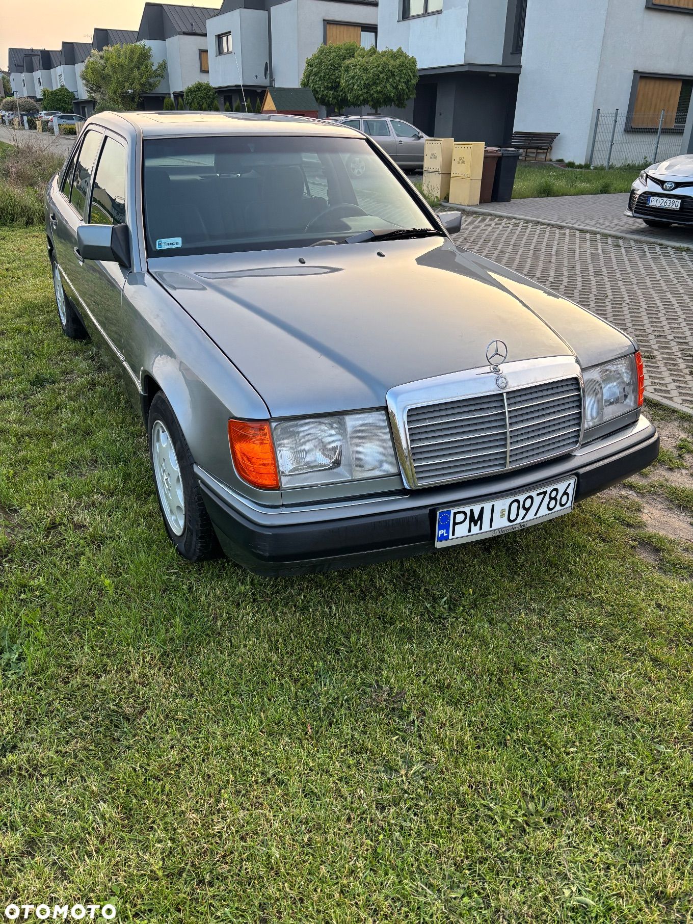 Mercedes-Benz W124 (1984-1993) - 1