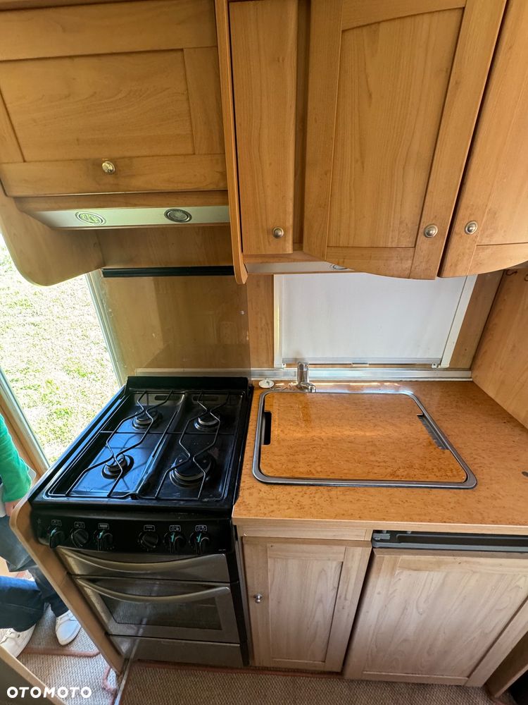 Burstner S 520 TL - 12