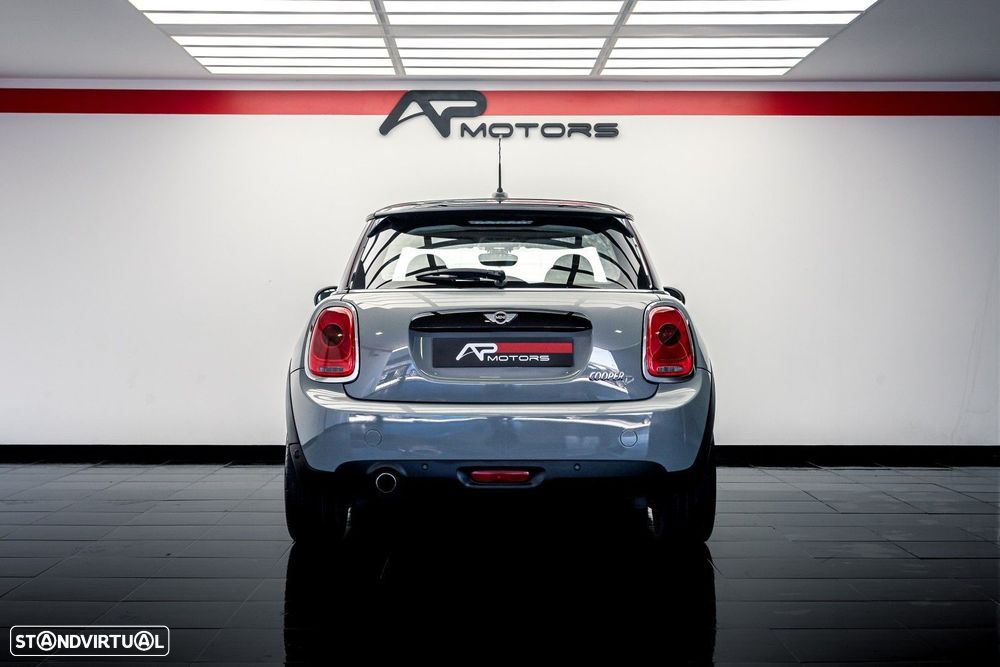 MINI 3 Portas Cooper D Aut. - 12