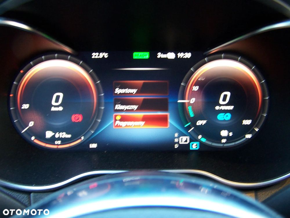 Mercedes-Benz GLC 220 d 4Matic 9G-TRONIC AMG Line - 32