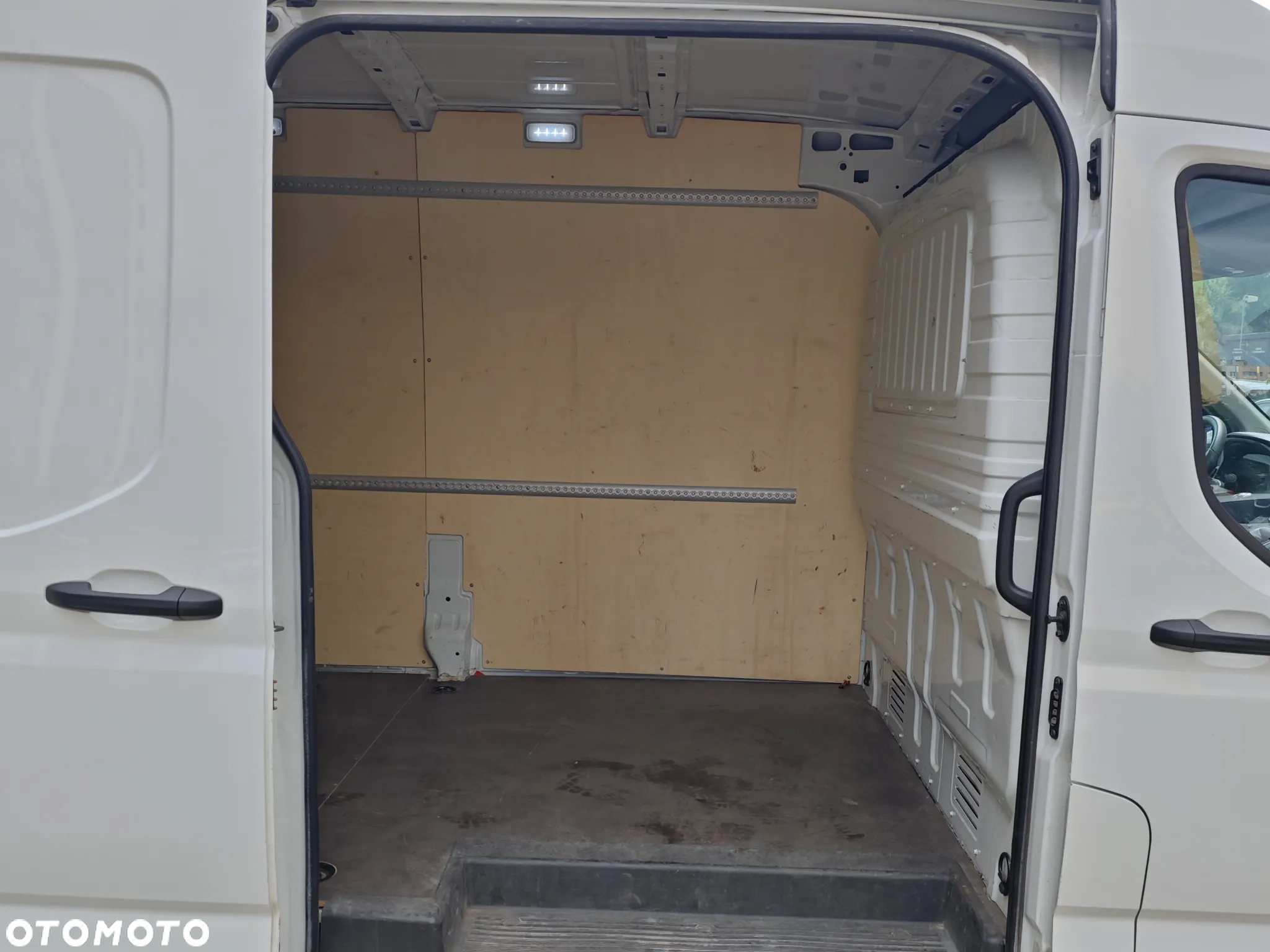 Maxus Deliver 9 - 8