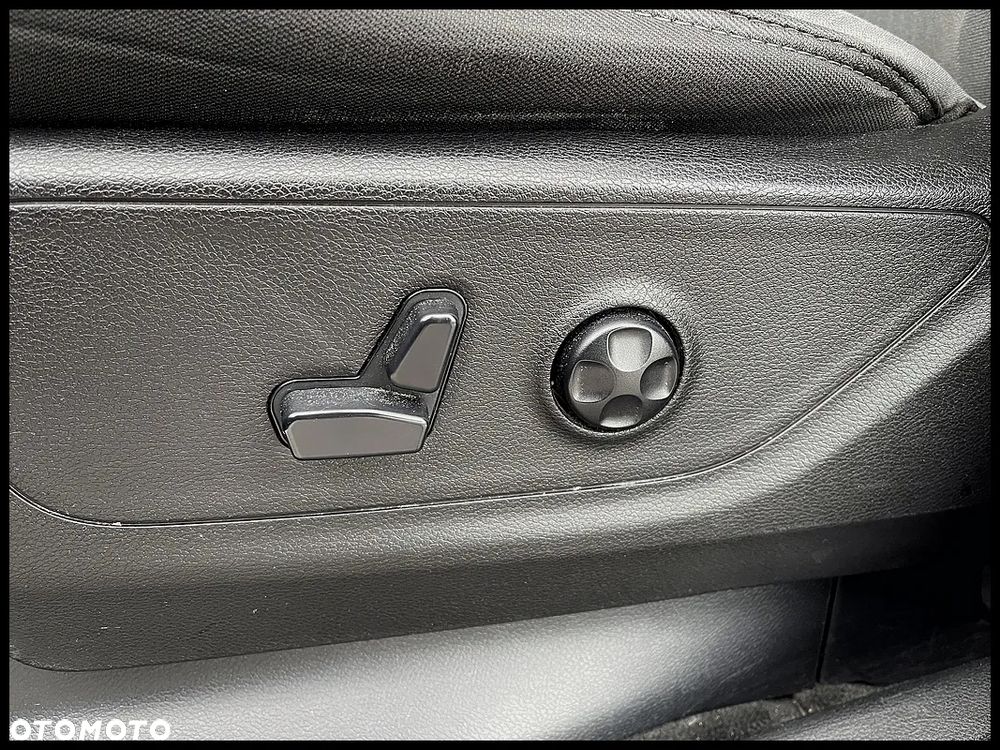 RAM 1500 - 8