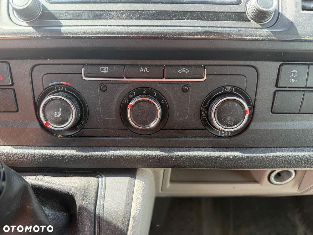 Volkswagen Transporter - 14