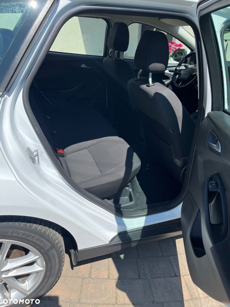 Ford Focus - 10