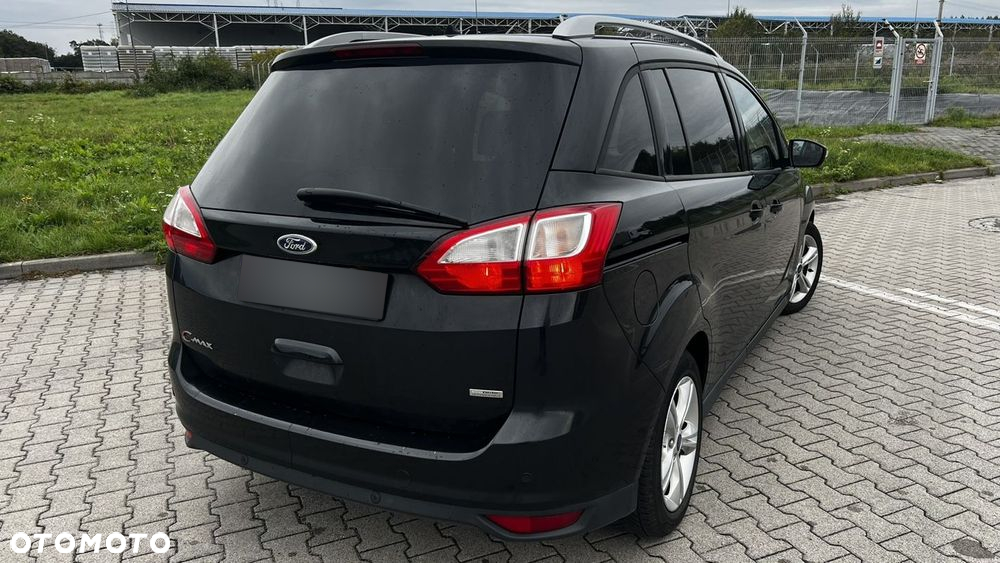 Ford Grand C-MAX - 21
