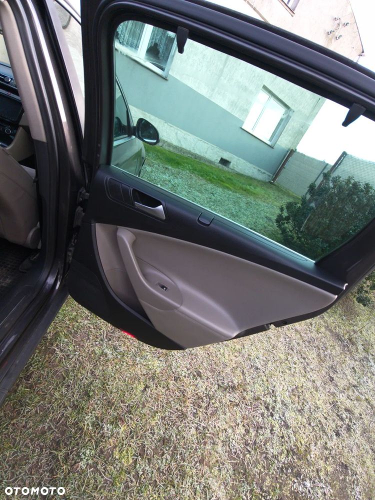 Volkswagen Passat Variant 2.0 TDI DPF 4Mot Highline - 19