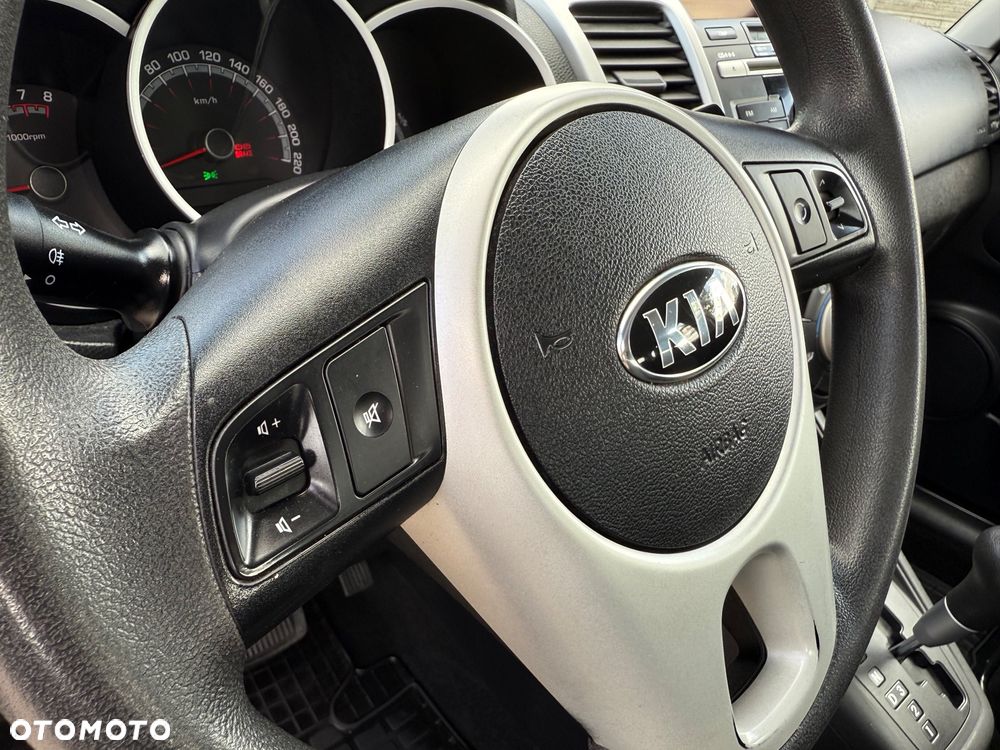 Kia Venga 1.6 L - 19