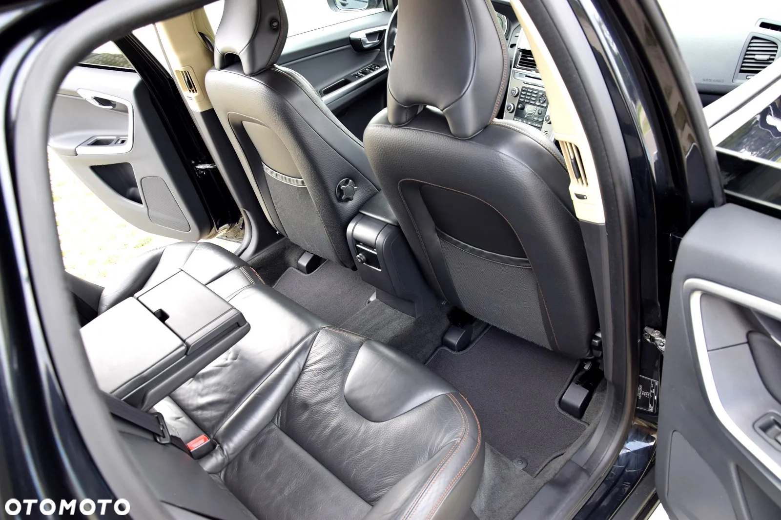 Volvo XC 60 D5 AWD Summum - 15