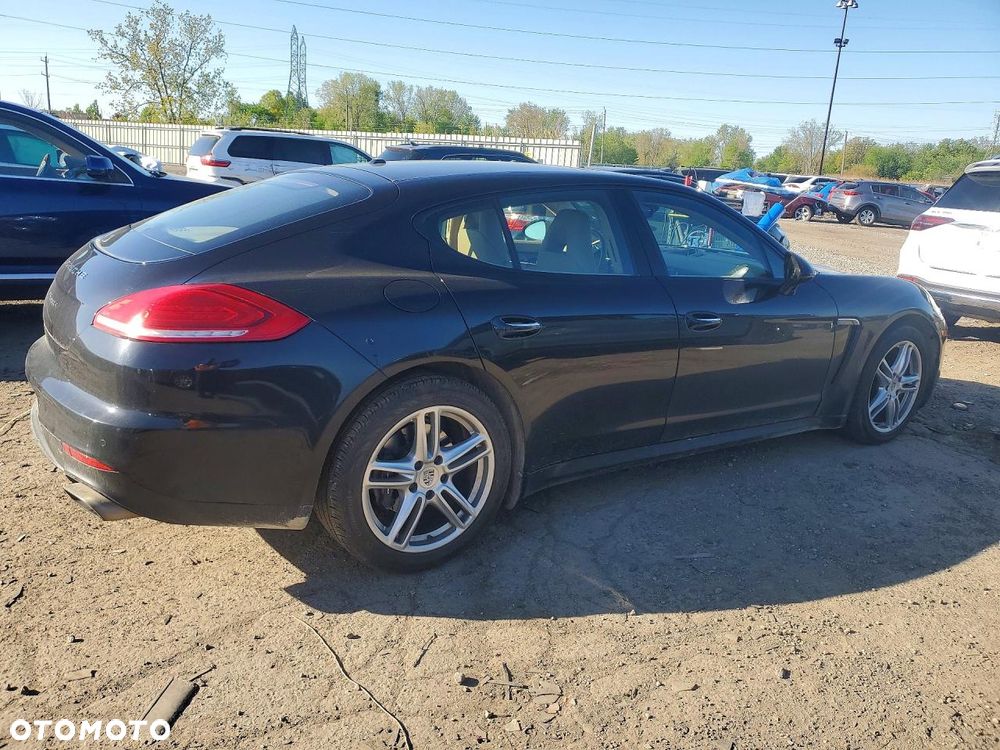 Porsche Panamera Edition - 3