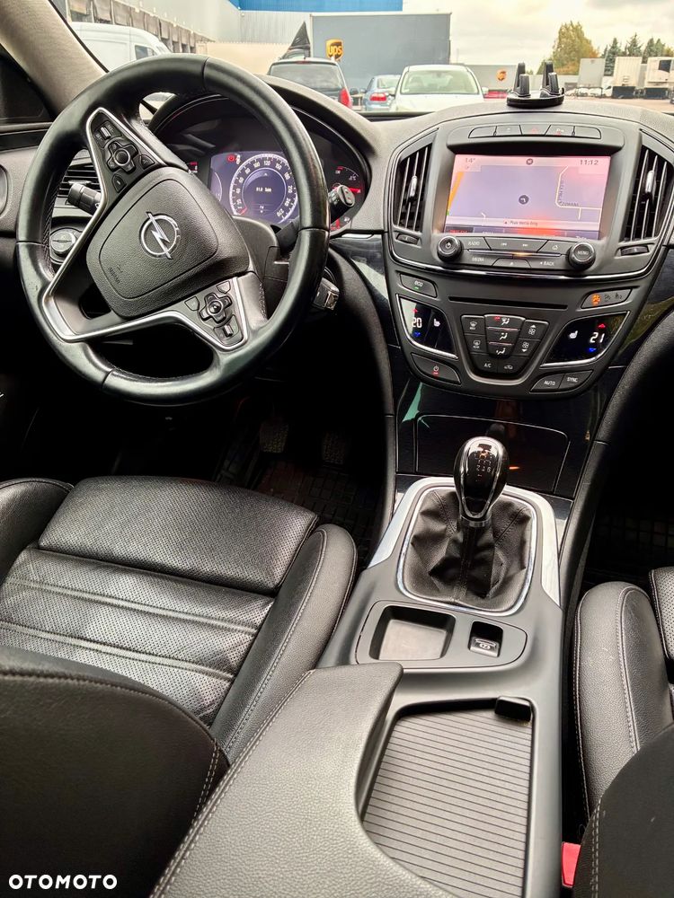 Opel Insignia - 13