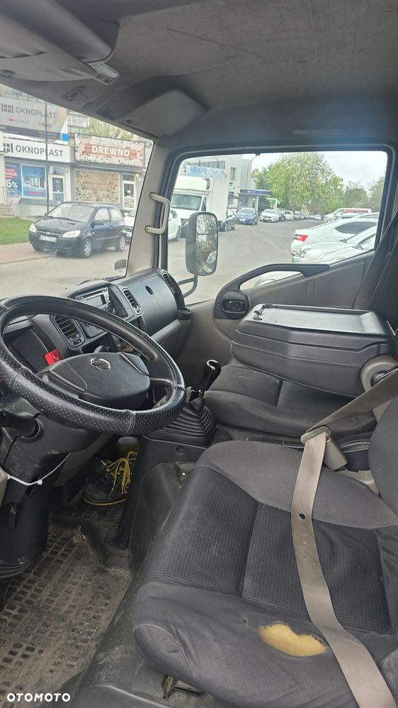 Nissan Cabstar - 3