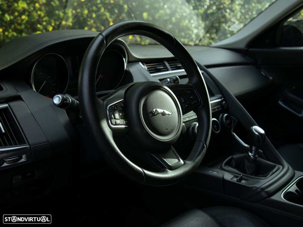 Jaguar E-Pace 2.0 i4D S - 23