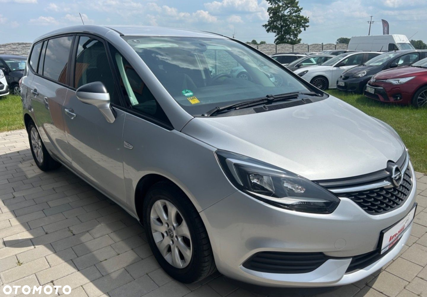 Opel Zafira - 2