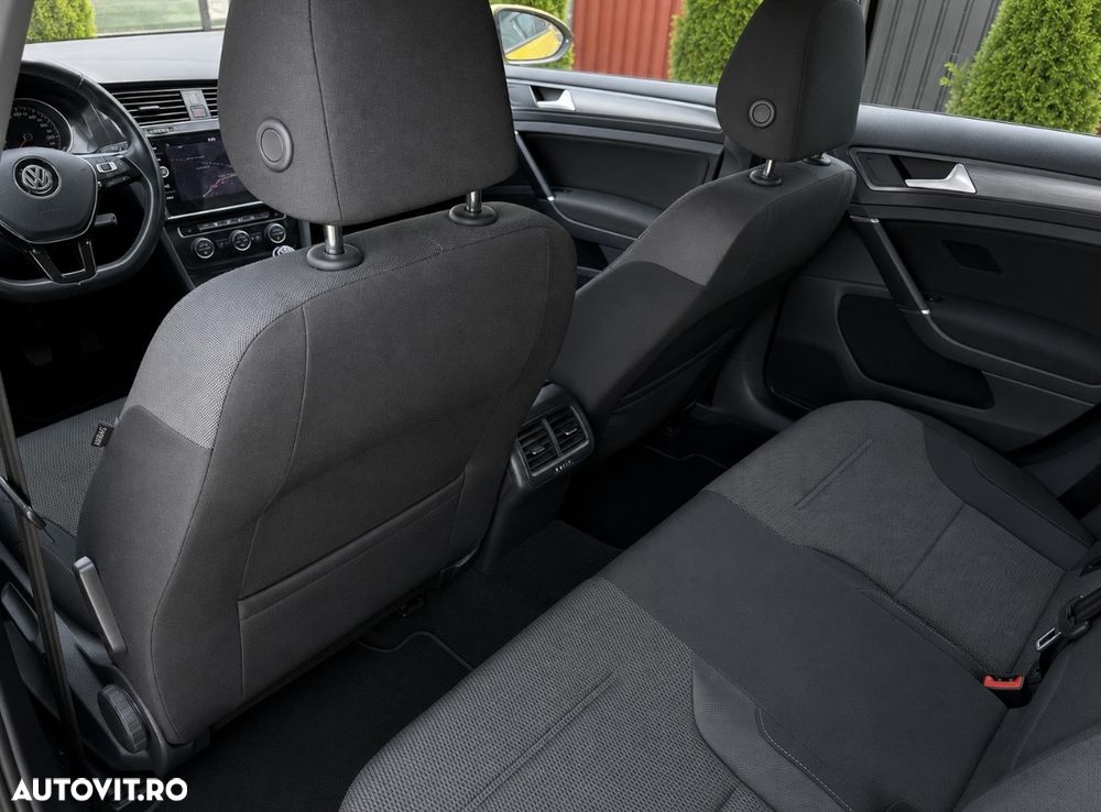 Volkswagen Golf 1.0 TSI Comfortline - 9
