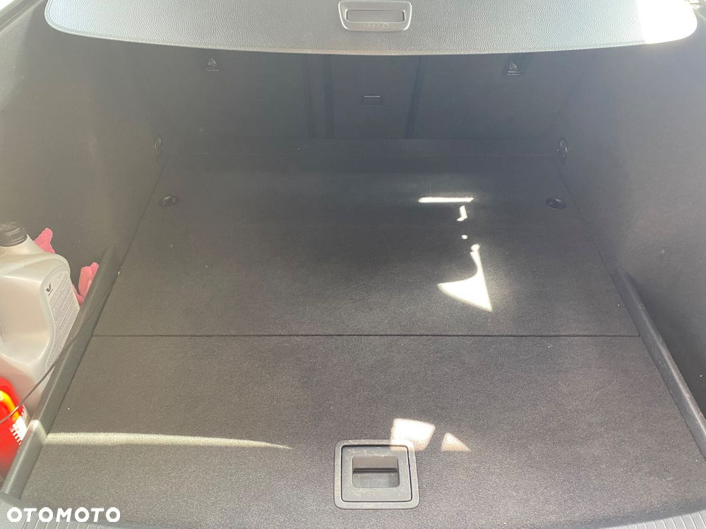 Volkswagen Golf 1.6 TDI BMT Comfortline - 24