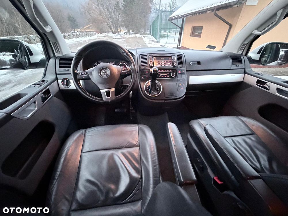 Volkswagen Multivan - 18