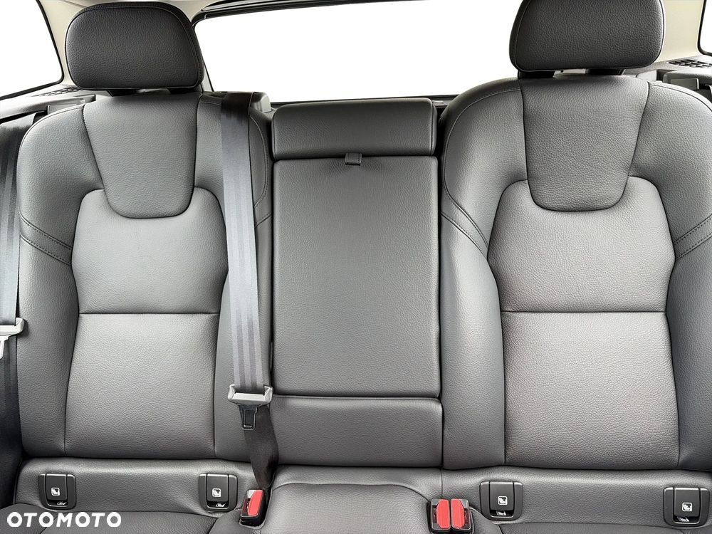 Volvo XC 60 B4 D AWD Plus Bright - 14