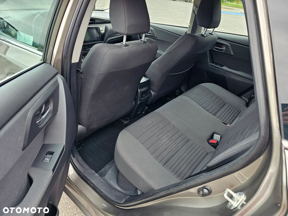 Toyota Auris - 7