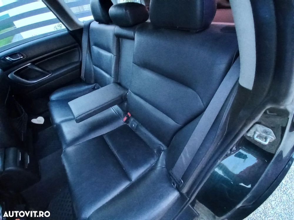 Subaru Legacy - 21