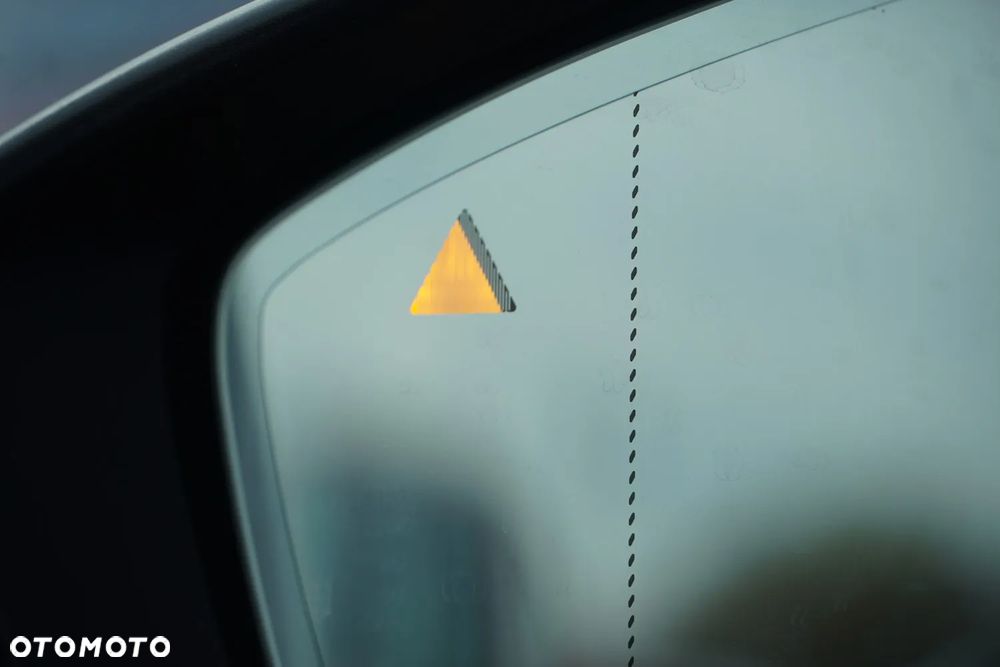 Mazda 3 2.0 mHEV Exclusive Line - 16