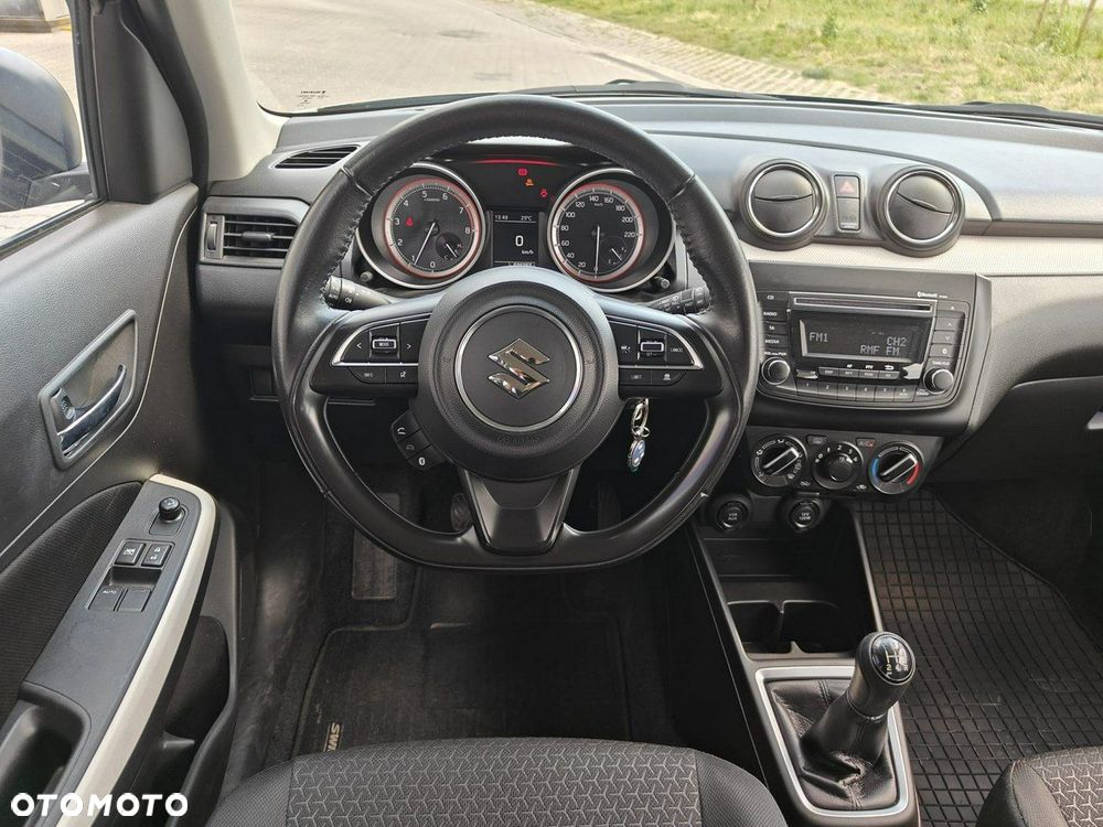 Suzuki Swift - 11