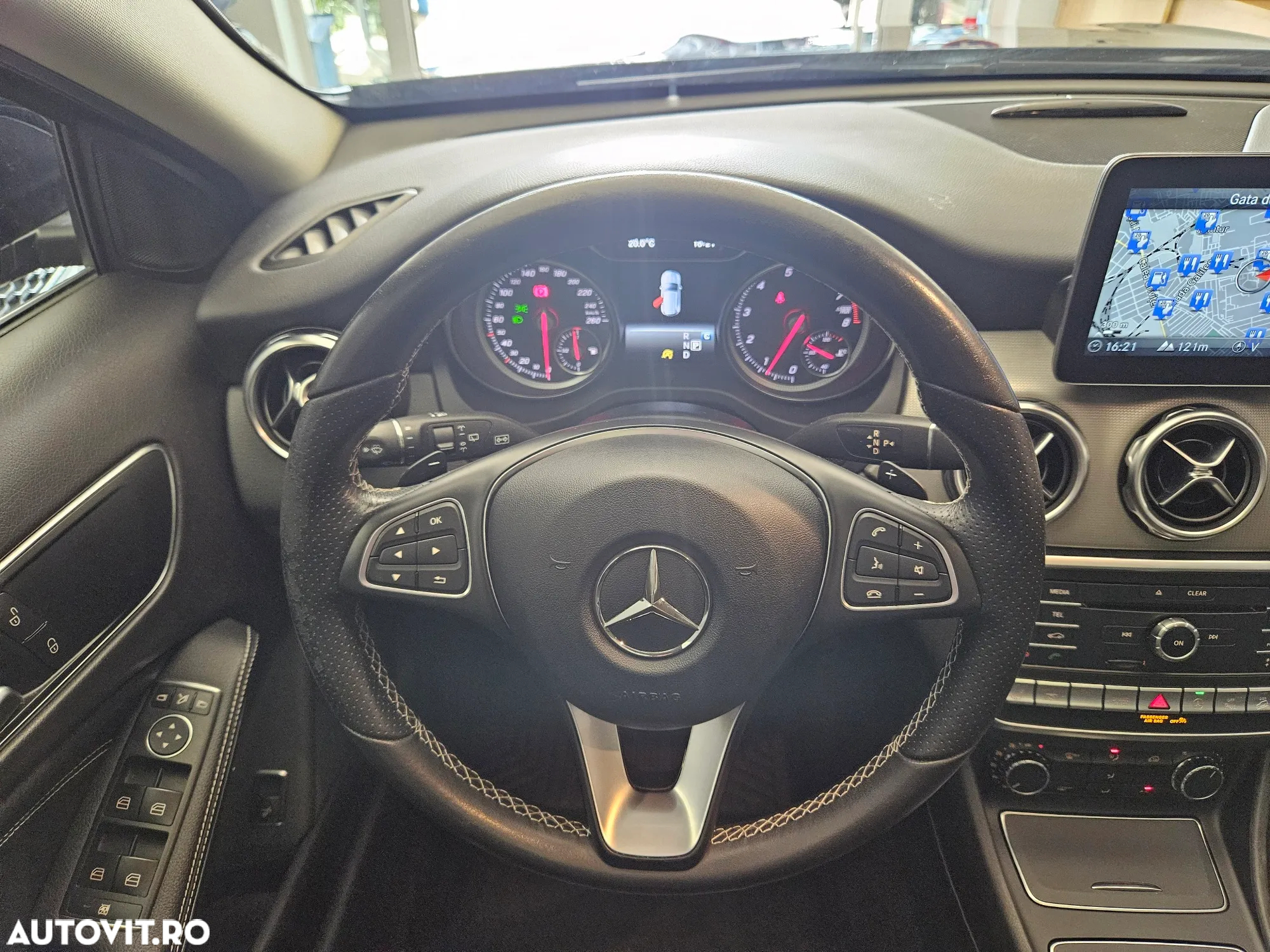 Mercedes-Benz GLA 250 4MATIC Aut. - 11