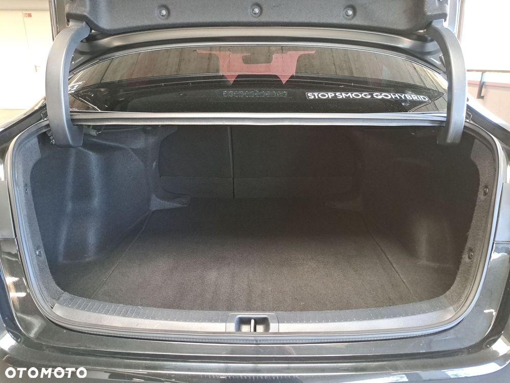 Toyota Corolla 1.8 Hybrid Comfort - 14