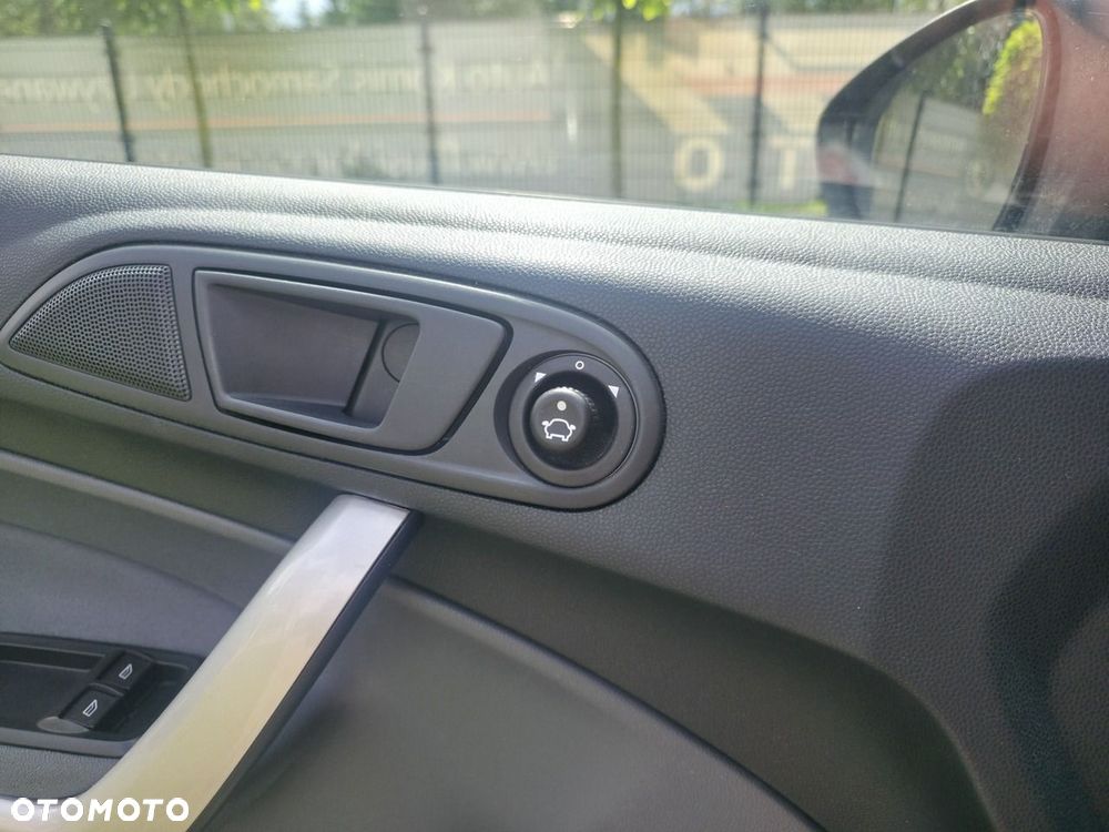 Ford Fiesta - 20