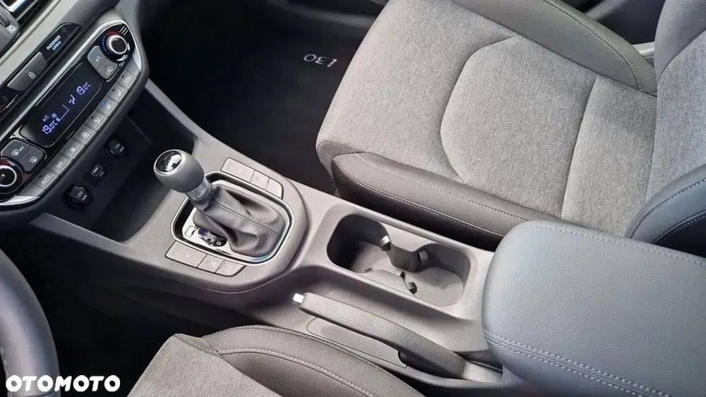 Hyundai i30 1.5 T-GDI 48V Smart DCT - 12