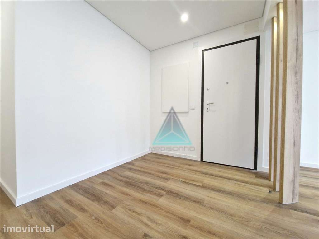NOVIDADE * * T3 Cova da Piedade / Almada * * REMODELADO - Grande imagem: 5/18