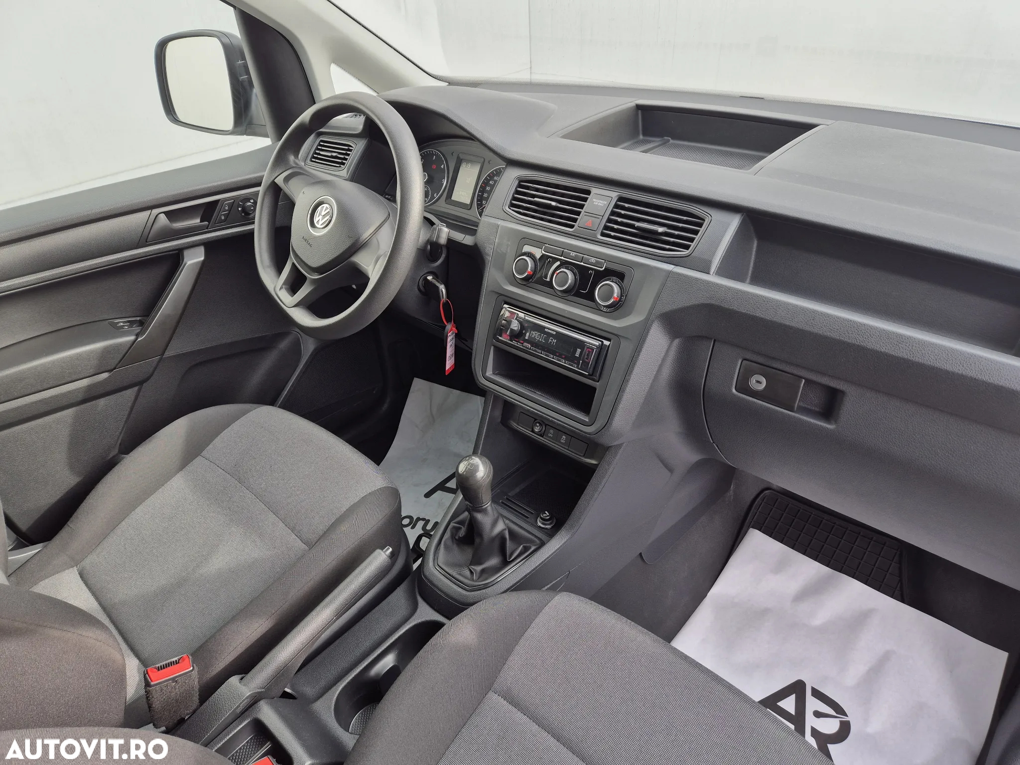 Volkswagen Caddy Maxi 2.0 TDI 75 kW - 10